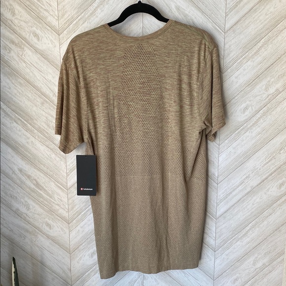 🍋Lululemon Metal Vent Breathe SS🍋 - Picture 9 of 9